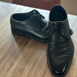 Black Hugo Boss Men’s dress shoe
